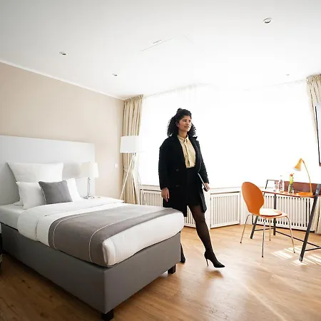 Am Brinkerplatz 3* エッセン