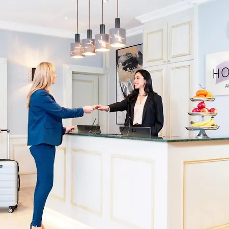 Отель Am Brinkerplatz 3*