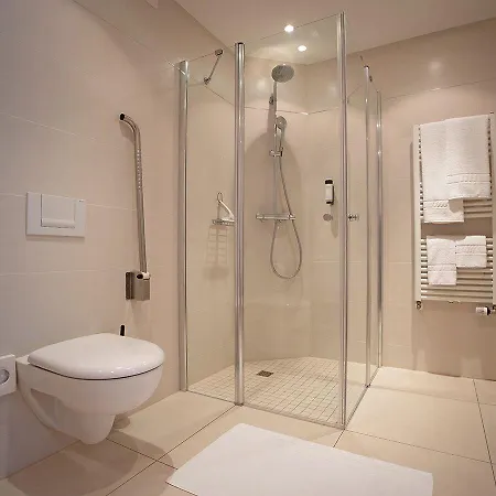 Am Brinkerplatz ホテル エッセン